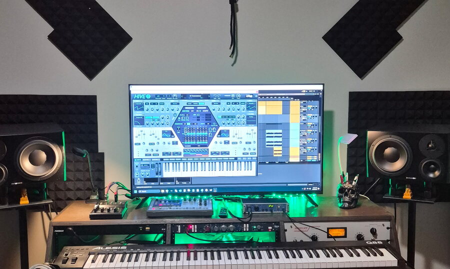 Hydrofonix studio